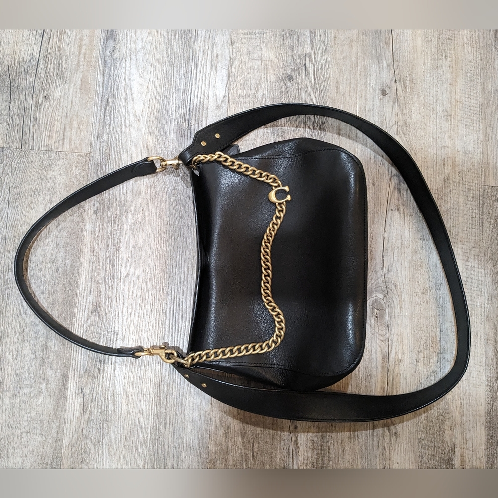 Coach Purse with removable crossbody